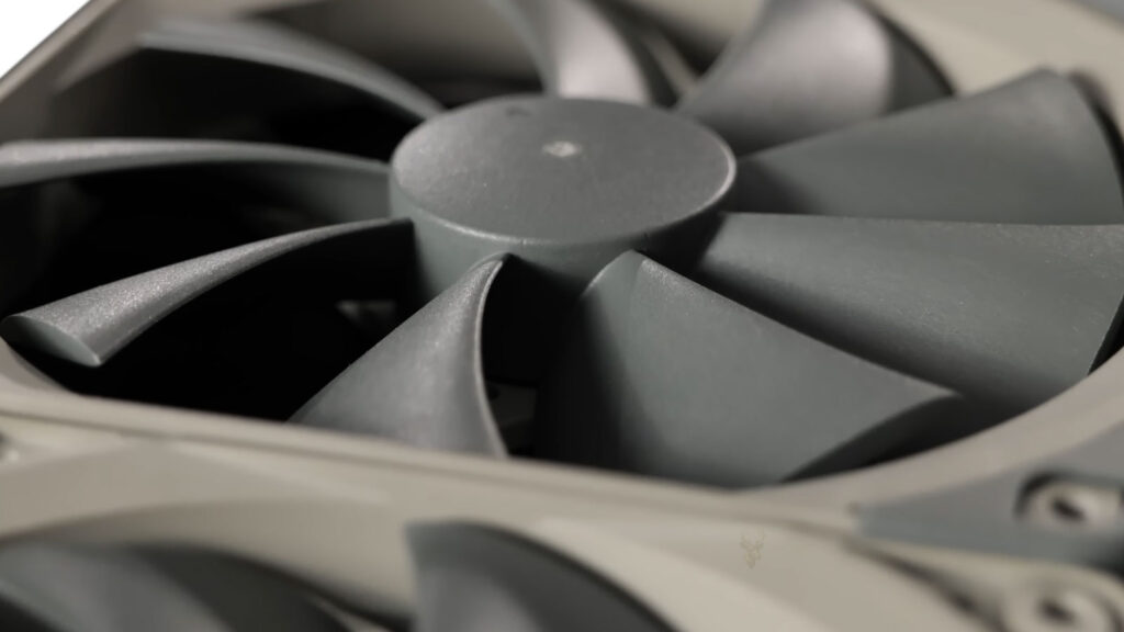 Computer case fan demonstrating positive and negative air pressure airflow.